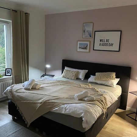 Haus Mit Garten - Kingbett - Wifi - Parkplatz Essen Zewnętrze zdjęcie